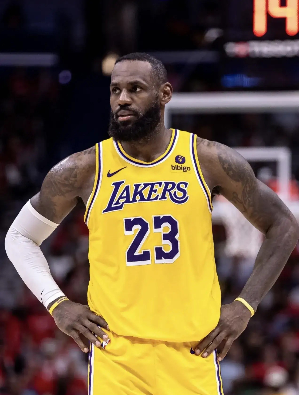 C7-詹姆斯赛事官方发布惊险取胜新规，湖人争议不断！的简单介绍